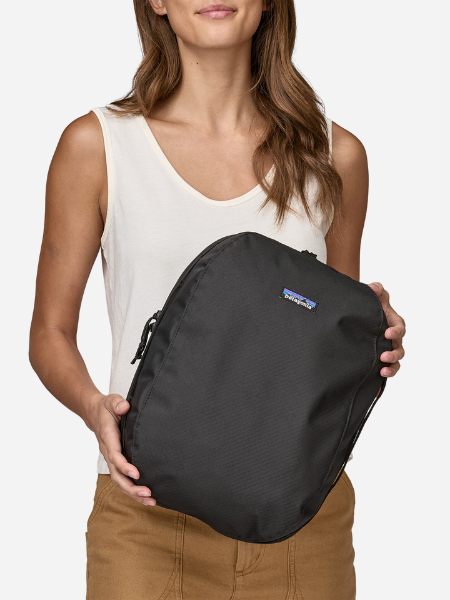 Patagonia Black Hole Cube 14L: Black