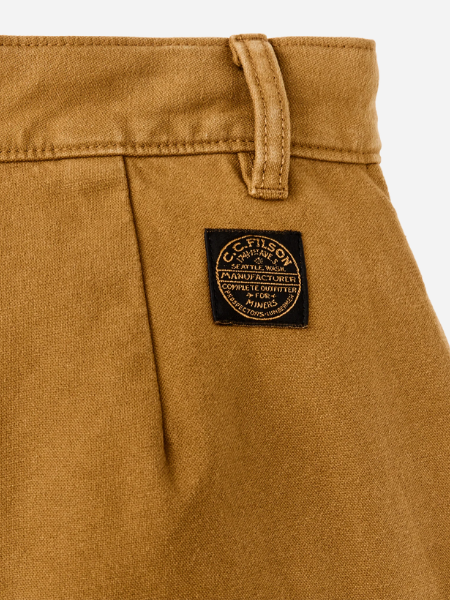 Filson Women's Field Camp Shorts: 
Dark Ochre