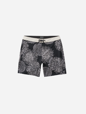 Roark Revival Passage 18.5" Boardshorts: Black Floral