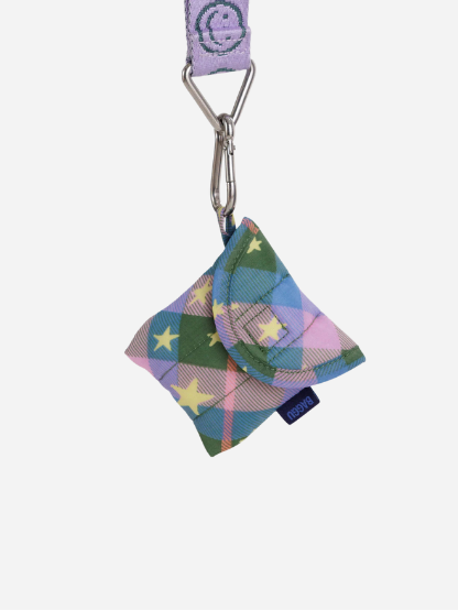 Baggu Puffy Earbuds Case: 
Green Star Plaid