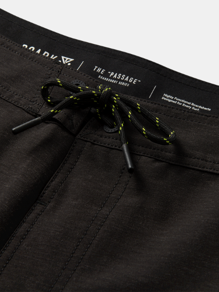 ROARK MEN'S PASSAGE BOARDSHORTS 17" 