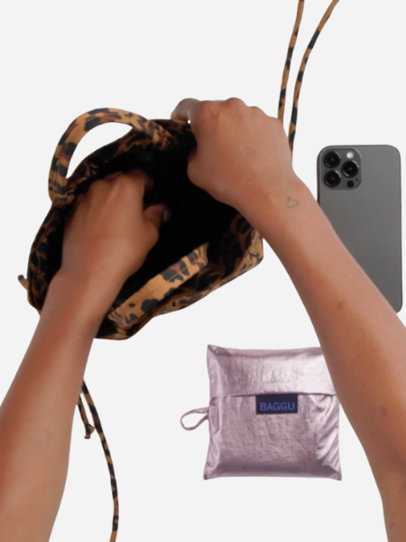 Baggu Nylon Drawstring Bag: 
Leopard