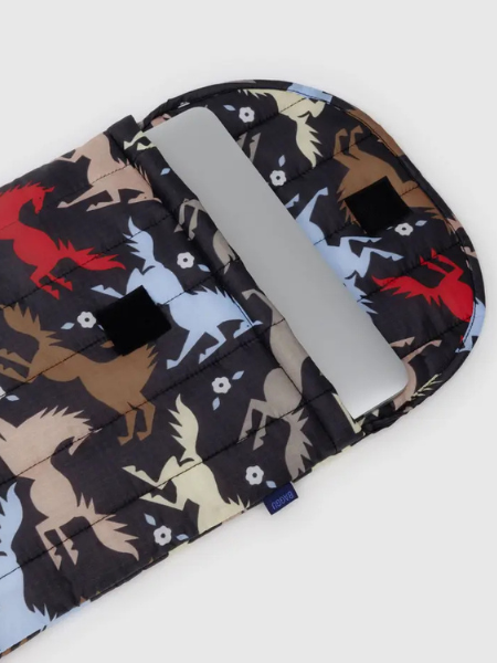 BAGGU Puffy Laptop Sleeve: 
Horse Cut-Outs