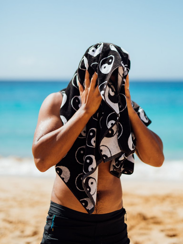 SLOWTIDE BEACH TOWEL