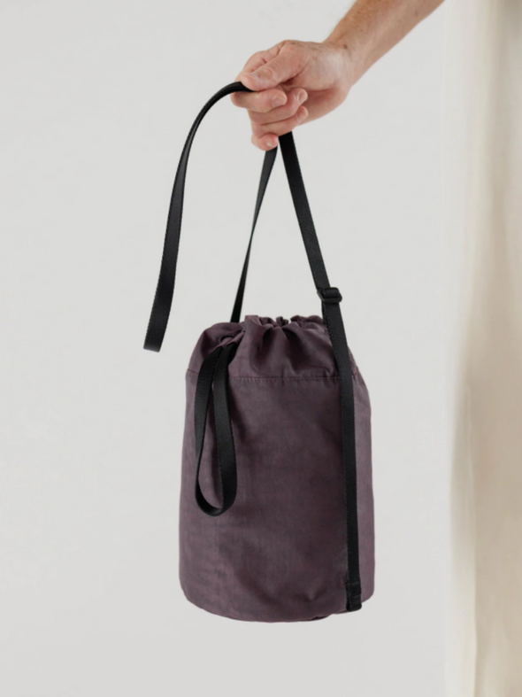BAGGU MEDIUM NYLON BUCKET BAG
