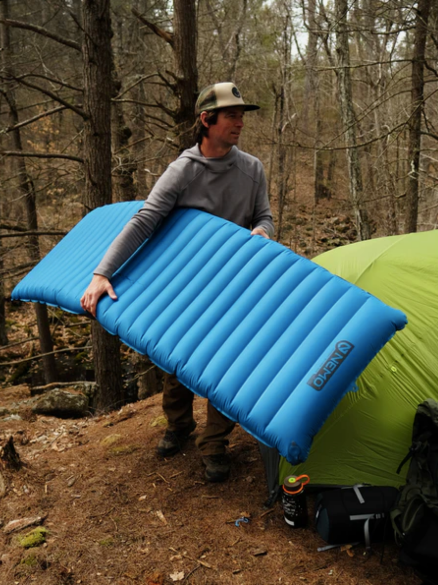 ニーモ　NEMO QUASAR 3D レギュラーワイド　スリーピングエアマット Amazon.com : NEMO Equipment Quasar 3D Lightweight Sleeping