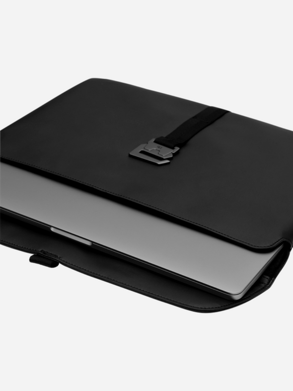 Db THE CARRYOVER VARLDSVAN 13" LAPTOP SLEEVE