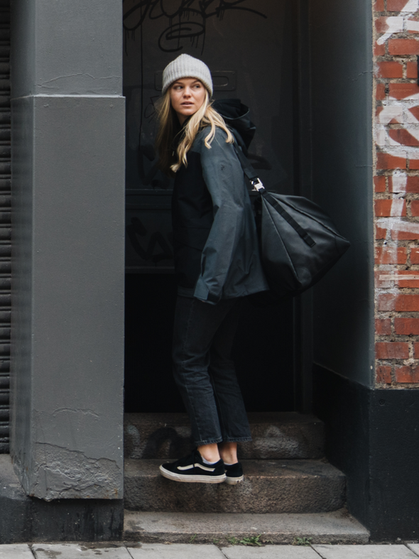Db THE CARRYOVER AERA 40L WEEKEND BAG